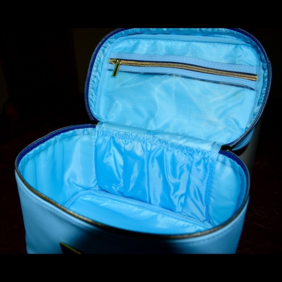 Jeffree Star Light Blue Travel TrainCase - Picture 4 of 8
